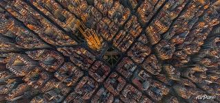 Собор Святого Семейства. Барселона, Испания Собор Святого Семейства. Барселона, Испания
