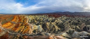 Панорама геопарка Чжанъе Данься Панорама геопарка Чжанъе Данься