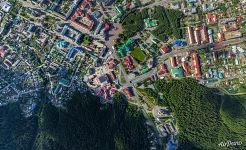 Над центром города Над центром города